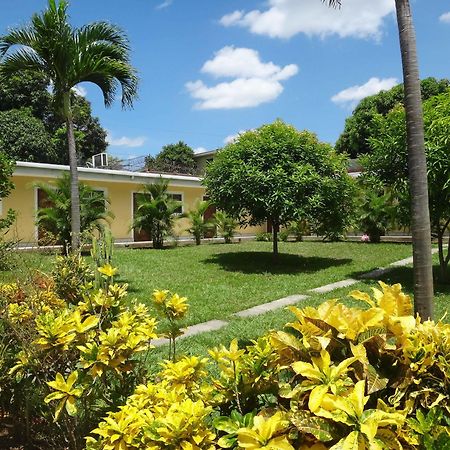 Hotel La Arboleda Managua Exterior foto