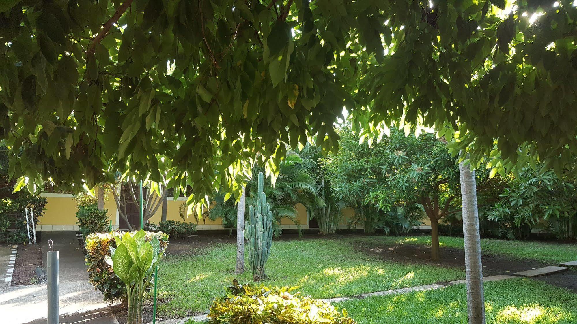 Hotel La Arboleda Managua Exterior foto