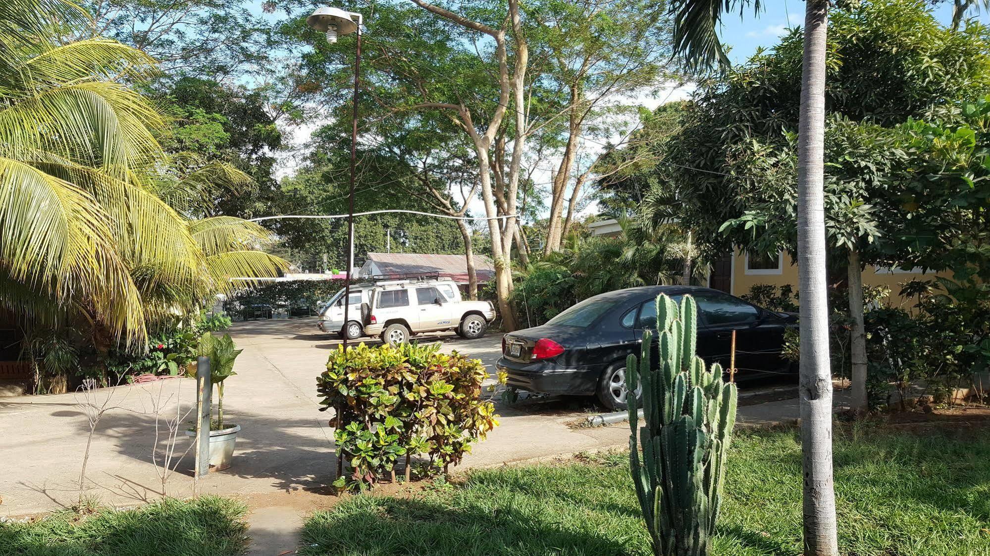 Hotel La Arboleda Managua Exterior foto